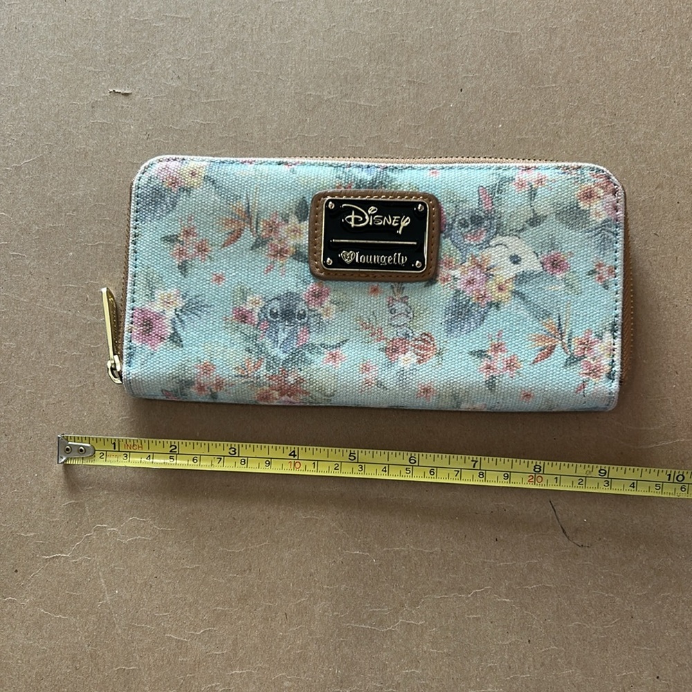 NWOT Disney Stitch Loungefly pastel wallet RARE zip around - Picture 15 of 16